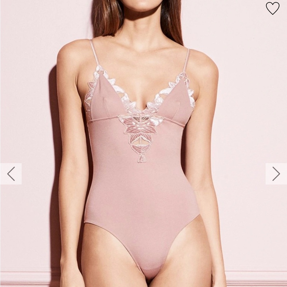 Fleur du mal Lily lace bodysuit platinum rose sz M